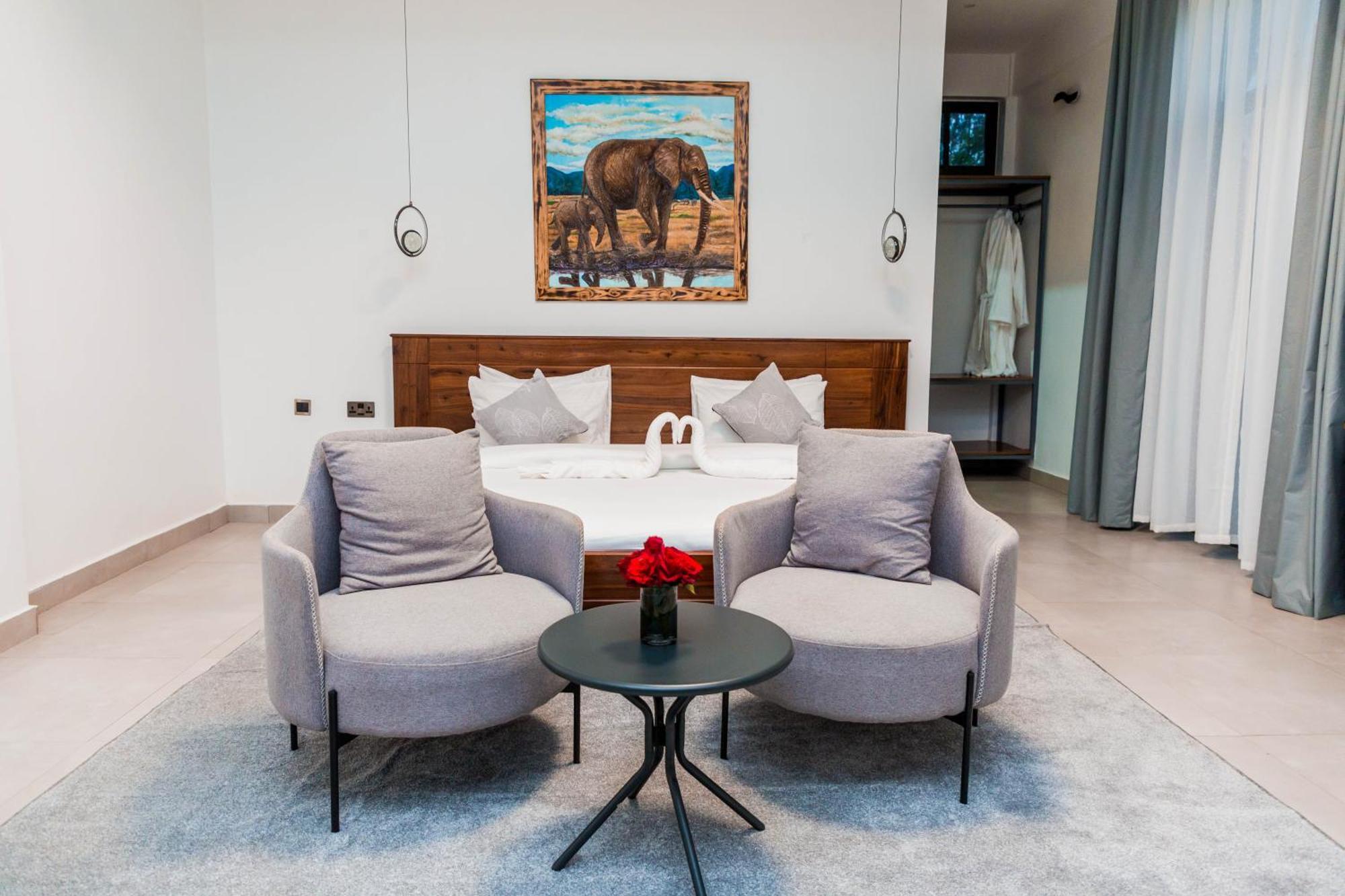 Shose Farmhouse Chalets & Campsite Μόσι Εξωτερικό φωτογραφία