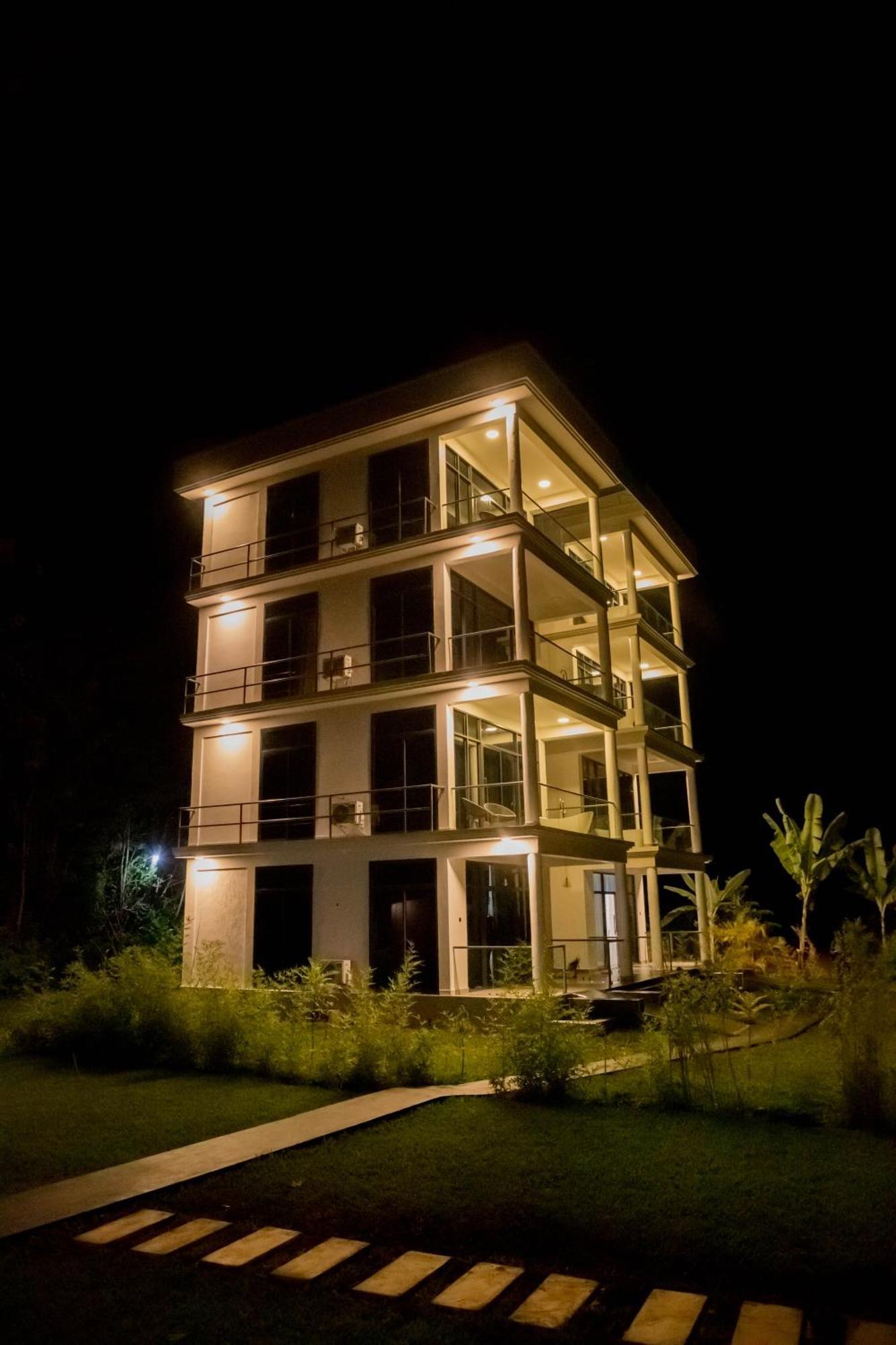 Shose Farmhouse Chalets & Campsite Μόσι Εξωτερικό φωτογραφία